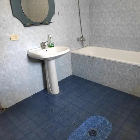 Pinegroove Hostel Vlore