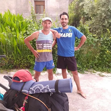 Hostel Pinegroove Vlore